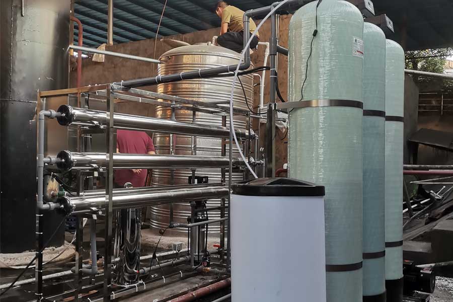 常德市燕新生物技術有限公司3級預處理2級反滲透設備安裝